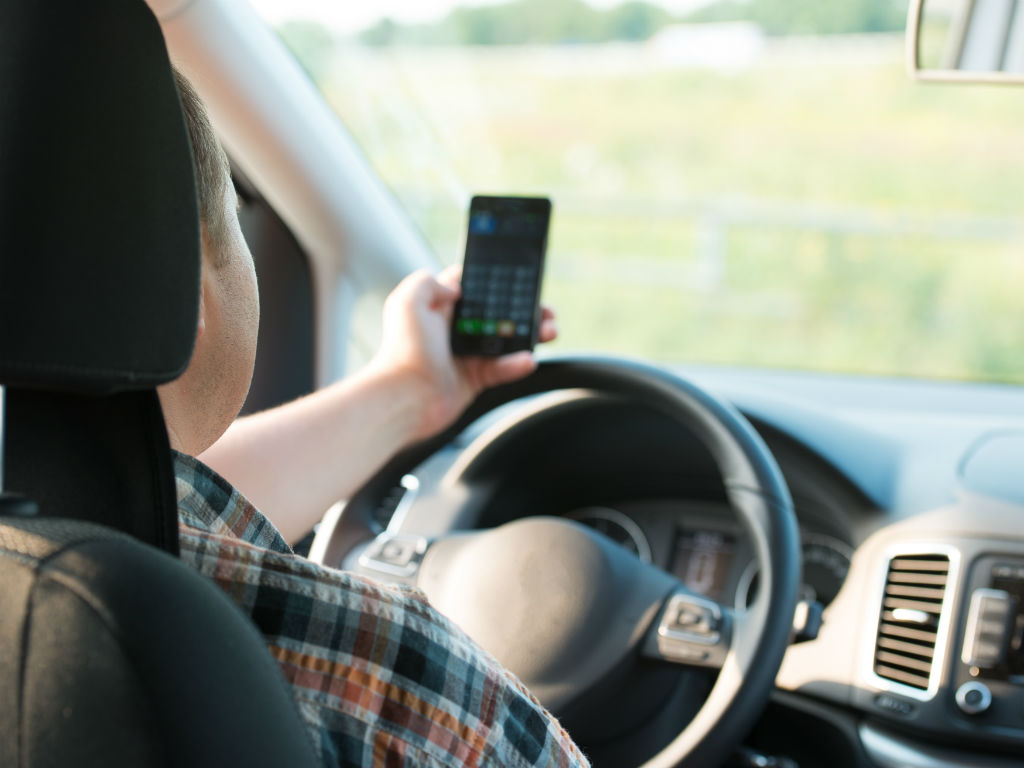 Personal Injury Lawyers Toronto about Distracted Driving